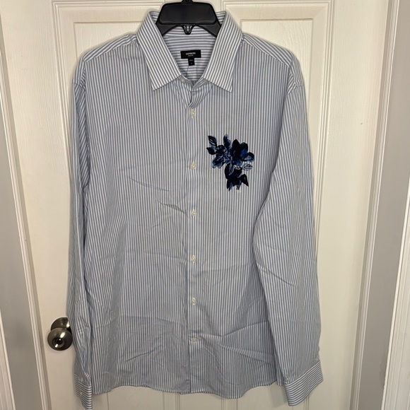 NWT Express Men's Blue Pinstripe Shirt with Floral Accent - Picture 1 of 10